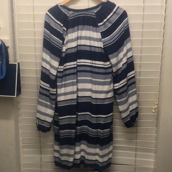 Sweet Comfy striped Banana Republic dress! - Picture 4 of 6
